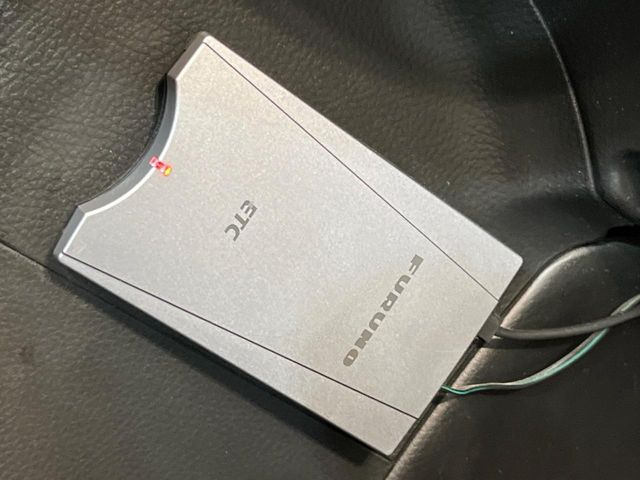 【ETC】高速道路の料金所をストレスなく通過!話題のスポットやサービスエリアに多い「スマートIC」利用時は必須のアイテムです。当店でセットアップを実施、ご納車当日からすぐにご利用いただけます!