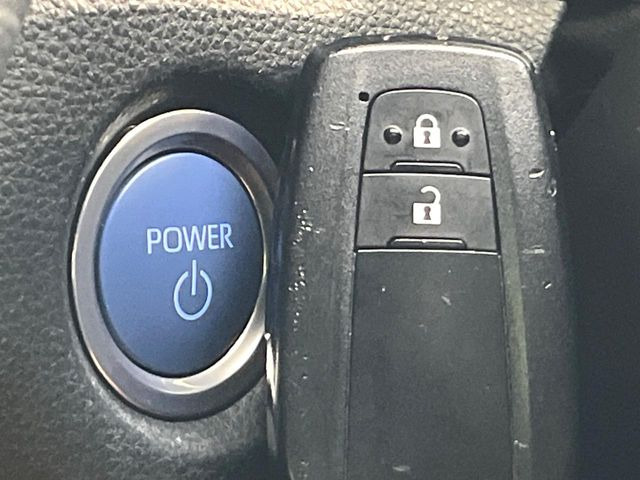 �y�X�}�[�g�L�[�z�J�o����|�P�b�g�ɓ��ꂽ�܂܂ł��h�A�̎{���E�������\�ȃX�}�[�g�L�[�𑕔��B�G���W���̃I���E�I�t�����J�M�����o���K�v����������Ƃ��Ă��֗��ł���