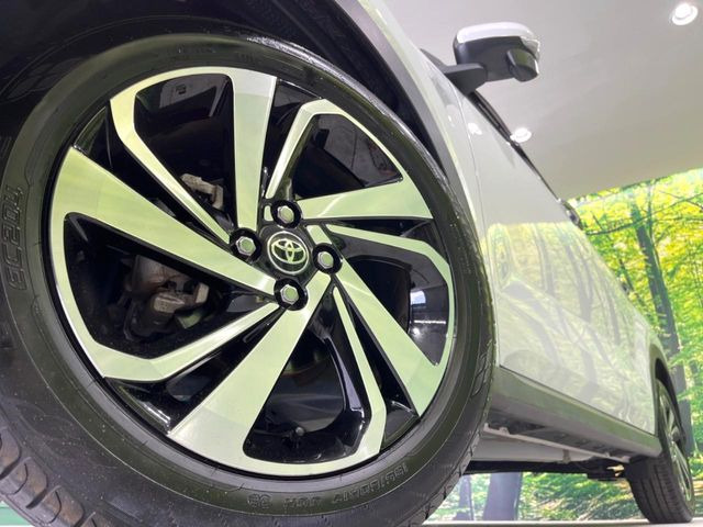 �y����17�C���`�A���~�z�C�[���z�O�ςɃ}�b�`���������A���~�z�C�[���𑕒����Ă���܂��B�e��ЊO�A���~�z�C�[����A�X�^�b�h���X�^�C�����戵�����Ă���܂��B���񂲑��k����������