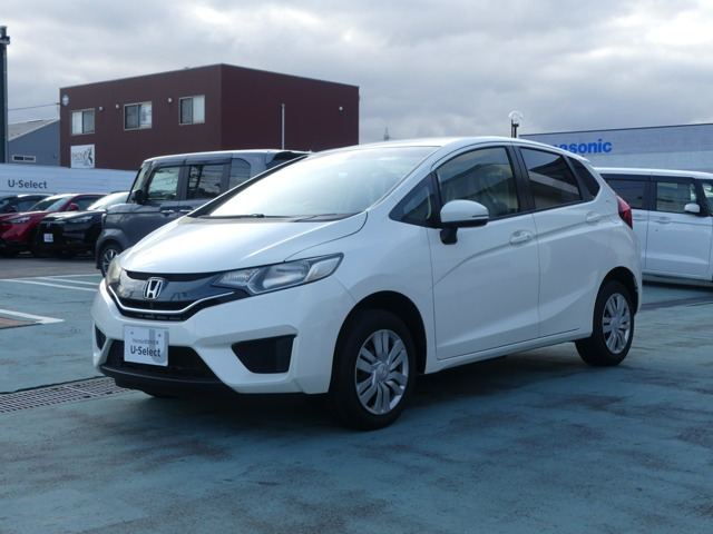 フィット1.3 13G Fパッケージ 4WD