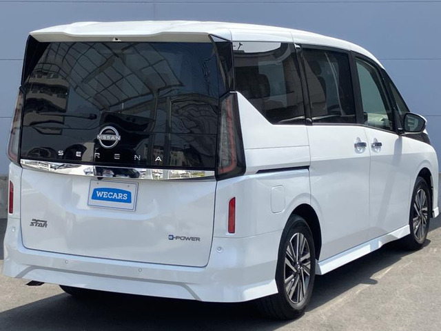 セレナ1.4 e-POWER ハイウェイスターV