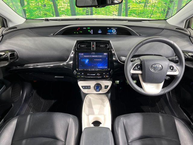 プリウス1.8 A プレミアム ツーリングセレクション