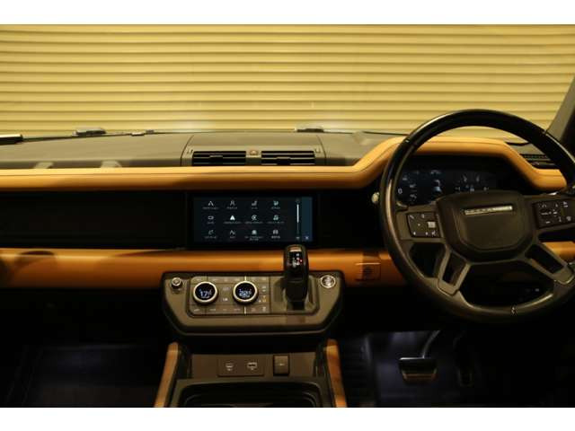 ディフェンダー