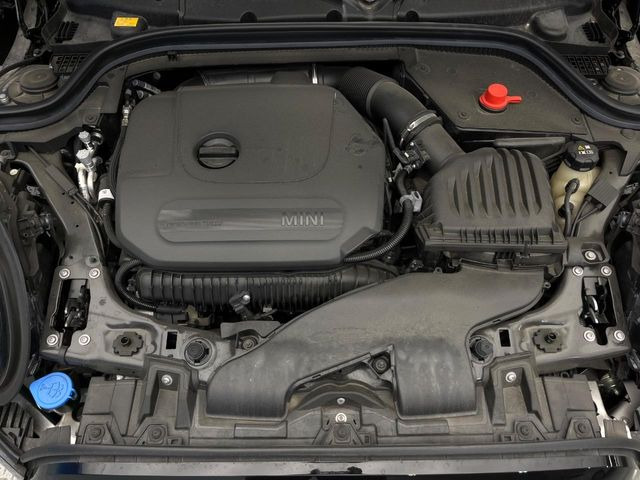 �����X�ł́A�e���[�J�[�̐�p�f�f�e�X�^�[�𓱓��B���Ǝ��i�����e�N�j�J���X�^�b�t���풓���Ă���܂��̂ŁA������̍ۂɂ����S���Ă����p���������܂��B