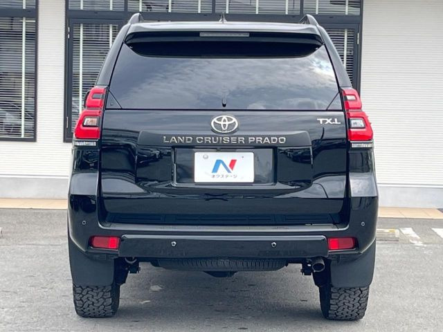 安心の最長10年・走行無制限保証(有償)をご用意。保証内容も充実はもちろん、無料点検&オイル交換や、年中無休の全国・24時間ロードサービスも付帯されておりますのでご安心下さい。