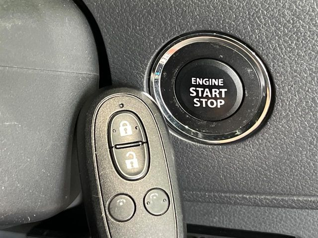 �y�L�[���X�X�^�[�g�V�X�e���z�J�o����|�P�b�g�ɓ��ꂽ�܂܂ł��h�A�̎{���E�������\�ȃX�}�[�g�L�[�𑕔��B�G���W���̃I���E�I�t�����J�M�����o���K�v����������Ƃ��Ă��֗��ł���