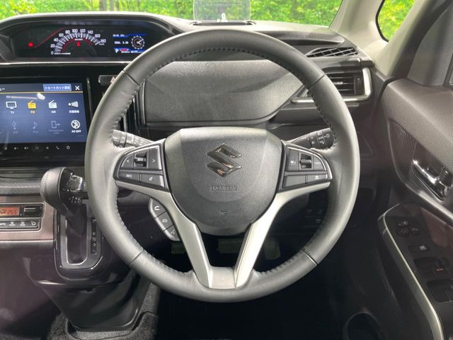 �y�����v�����X�e�A�����O�z�㎿�Ȋv���g�p���邱�ƂŁA��ɂ����������݂ƂĂ��^�]���₷���n���h���ł���