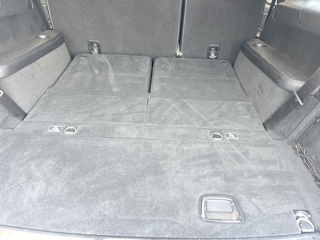 ●トランクルーム:趣味が広がる収容スペース!これだけの広さがあればお買い物やレジャーなどにも最適です!使用感も少なくきれいな状態を維持しております。