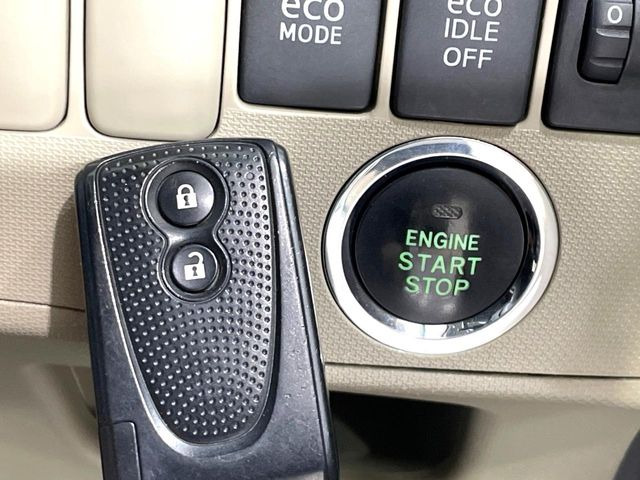 �y�L�[�t���[�V�X�e���z�J�o����|�P�b�g�ɓ��ꂽ�܂܂ł��h�A�̎{���E�������\�ȃX�}�[�g�L�[�𑕔��B�G���W���̃I���E�I�t�����J�M�����o���K�v����������Ƃ��Ă��֗��ł���