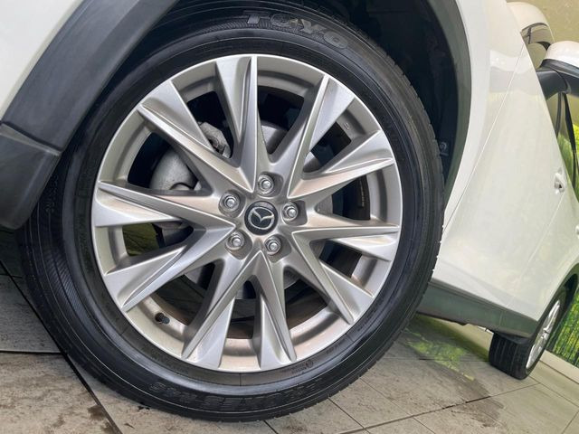 �y����19�C���`�A���~�z�C�[���z�O�ςɃ}�b�`���������A���~�z�C�[���𑕒����Ă���܂��B�e��ЊO�A���~�z�C�[����A�X�^�b�h���X�^�C�����戵�����Ă���܂��B���񂲑��k����������