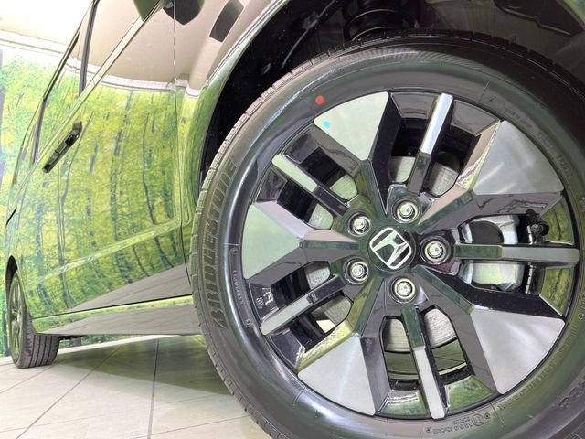 �y����16�C���`�A���~�z�C�[���z�O�ςɃ}�b�`���������A���~�z�C�[���𑕒����Ă���܂��B�e��ЊO�A���~�z�C�[����A�X�^�b�h���X�^�C�����戵�����Ă���܂��B���񂲑��k����������
