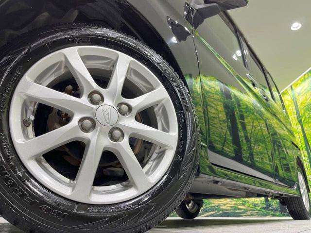 �y����14�C���`�A���~�z�C�[���z�O�ςɃ}�b�`���������A���~�z�C�[���𑕒����Ă���܂��B�e��ЊO�A���~�z�C�[����A�X�^�b�h���X�^�C�����戵�����Ă���܂��B���񂲑��k����������