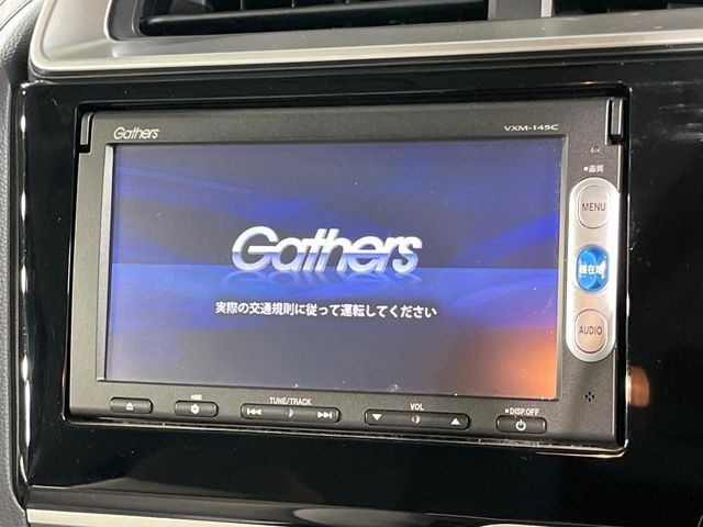 �y�����i�r�z�l�C�̏����i�r�𑕔����Ă���܂��B�i�r�̎g���₷���͂������A�I�[�f�B�I�@�\���[��!�L�����v�◷�s�͂������A�ʋ΂┃�����ȂǕ��i�̃h���C�u���y�����Ȃ�͂���