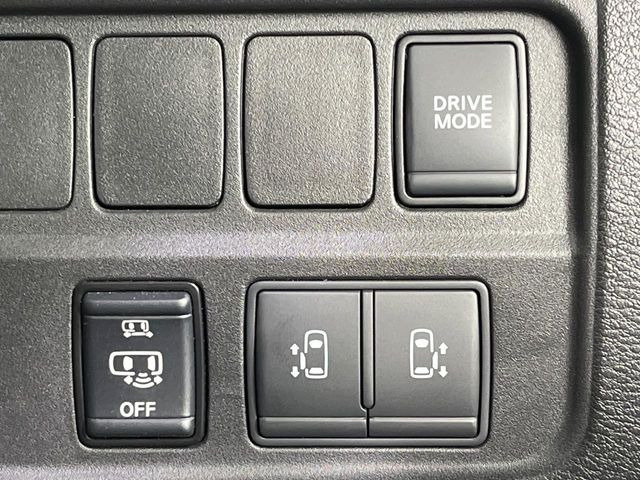 �y�����p���[�X���C�h�h�A�z�X�}�[�g�L�[��^�]�Ȃ̃X�C�b�`�Ō�ȗ����X���C�h�h�A�̊J���\���d��������͂����ăh�A���J����K�v�������A�����Ȃ��q�l�ł��ȒP�ɊJ���߂ł����K�ł���