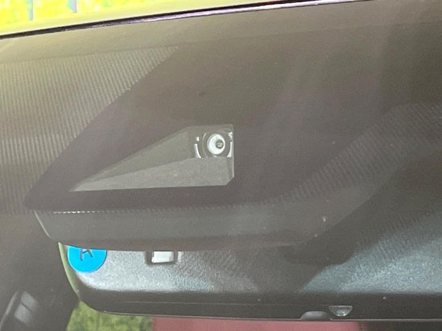 �y�g���^�Z�[�t�e�B�Z���X�z���s���ɑO���̎ԗ�����F�����A�Փ˂������Ȏ��͌x��ƃu���[�L�ŏՓˉ���Ɣ�Q�y�����A�V�X�g�B�����S�Ƀh���C�u�����y���݂��������܂��B