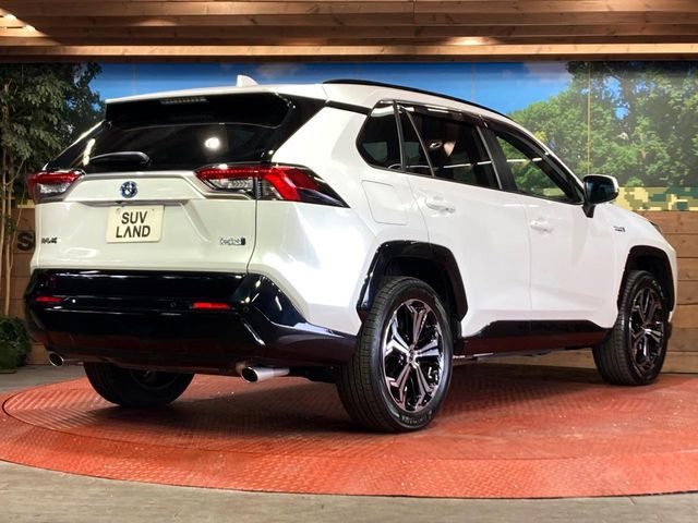 ☆全国のネクステージからお取り寄せが可能※!遠方の店舗に展示してあるクルマが気になる場合も、最寄りの店舗でご覧いただくことが可能です!是非私たちに要望をお聞かせください!※別途費用