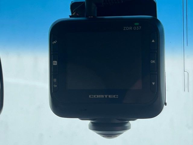 �y�h���C�u���R�[�_�[�z�h���C�u���R�[�_�[����!���s���͂������A������^�]�⎖�̂ɑ��������ہA�f���ŋL�^���A����̃��X�N�ɔ����܂��B���L�^�pSD�J�[�h�͂��q�l�����g�ł��������������K�v������܂��B