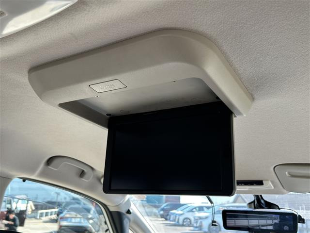 セレナ1.2 e-POWER AUTECH