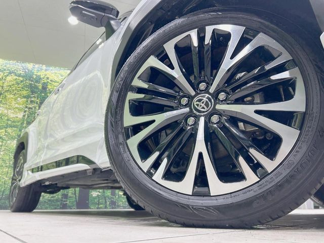 �y����18�C���`�A���~�z�C�[���z�O�ςɃ}�b�`���������A���~�z�C�[���𑕒����Ă���܂��B�e��ЊO�A���~�z�C�[����A�X�^�b�h���X�^�C�����戵�����Ă���܂��B���񂲑��k����������