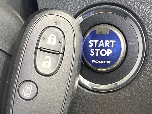 �y�L�[���X�X�^�[�g�V�X�e���z�J�o����|�P�b�g�ɓ��ꂽ�܂܂ł��h�A�̎{���E�������\�ȃX�}�[�g�L�[�𑕔��B�G���W���̃I���E�I�t�����J�M�����o���K�v����������Ƃ��Ă��֗��ł���