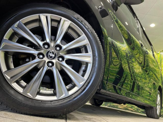 �y����18�C���`�A���~�z�C�[���z�O�ςɃ}�b�`���������A���~�z�C�[���𑕒����Ă���܂��B�e��ЊO�A���~�z�C�[����A�X�^�b�h���X�^�C�����戵�����Ă���܂��B���񂲑��k����������