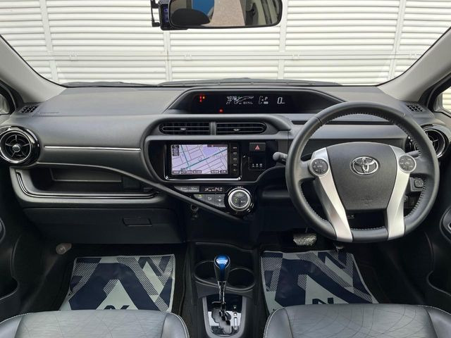 アクア1.5 G ブラックソフトレザーセレクション