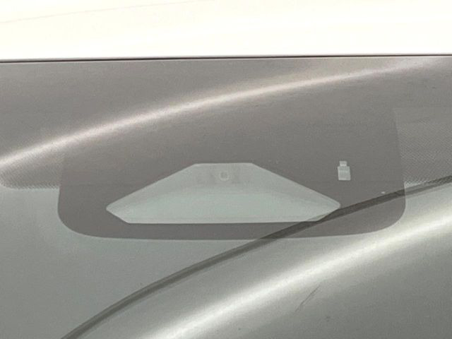 �y�v���N���b�V���Z�[�t�e�B�z�O���̎ԗ��������m���A�Փ˂������Ȏ��͌x��Œ��ӂ𑣂��A�u���[�L�𓥂ޗ͂��T�|�[�g�B�u���[�L�𓥂߂Ȃ������ꍇ�͏Փ˔�Q�y���u���[�L���쓮�A�Փˉ�����T�|�[�g���܂��B