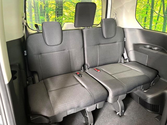 3��ڃV�[�g�͂�������ԗǍD����l�ł��������ƍ����Ē����܂��̂ŁA��l���ł̂��o���������N���N�ł��􂲉Ƒ��ŁA�C�̒m�ꂽ���ԂŁA�h���C�u�ɍs���̂��y���݂ł��ˁ�