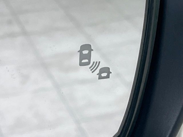 �y������p���m�z���s���A�h�A�~���[�̎��p�ɂȂ�₷���ӏ��Ɍ㑱�Ԃ��ڋ߂���ƃT�C�h�~���[�t�߂Ɍx����\���A�h���C�o�[�ɒ��ӊ��N�����Ă���܂��B