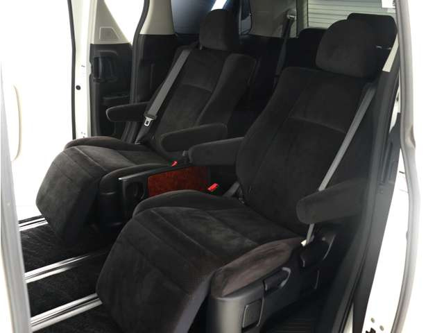 �y�I�b�g�}���t���Z�J���h�V�[�g�z�ő�800mm�̃����O�X���C�h�V�[�g�ƃI�b�g�}���@�\�ɂ�葫���y�X�L�΂������\�ł�!�܂��A�Ђ��|��������܂��̂ŁA���K�ȃh���C�u�����y���݂��������܂�!