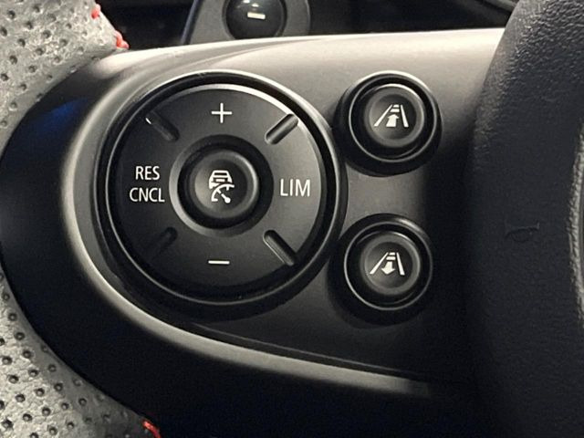 �����[�_�[�N���[�Y�R���g���[��:�O�̎ԂƂ̎Ԋԋ��������ɂƂ�A��葬�x�Ŏ������s���Ă���鎟����̃N���[�Y�R���g���[��!��ɍ������H�⎩���Ԑ�p���H�Ŏg�p����֗��ȋ@�\�ł�!