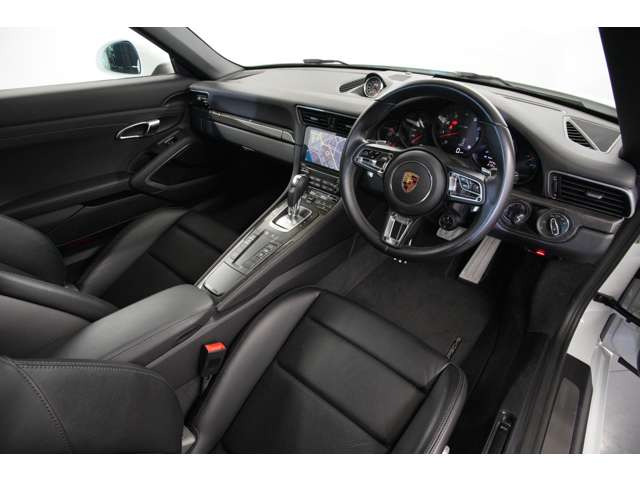 ポルシェデビューはもちろんアガリの1台としてもお勧めできる1台、是非ご検討ください!