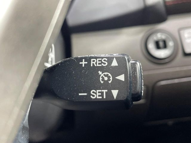 �y�N���[�Y�R���g���[���z�������H�����N���N���s�B�A�N�Z���𗣂��Ă���葬�x�ő��s���ł��A�������^�]���̕��S���y��!�����E�������ȒP�ȃX�C�b�`����Œ����ł��܂��B