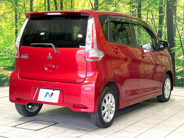 ☆全国のネクステージからお取り寄せが可能※!遠方の店舗に展示してあるクルマが気になる場合も、最寄りの店舗でご覧いただくことが可能です!是非私たちに要望をお聞かせください!※別途費用