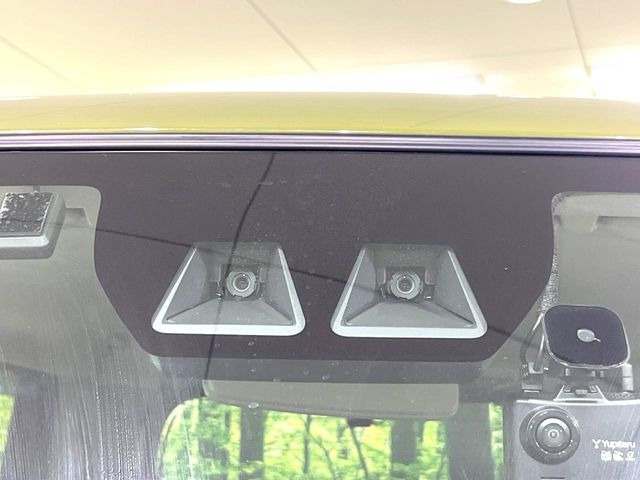 �y�X�}�[�g�A�V�X�g�z���s���ɑO���̎ԗ�����F�����A�Փ˂������Ȏ��͌x��ƃu���[�L�ŏՓˉ���Ɣ�Q�y�����A�V�X�g�B�����S�Ƀh���C�u�����y���݂��������܂��B