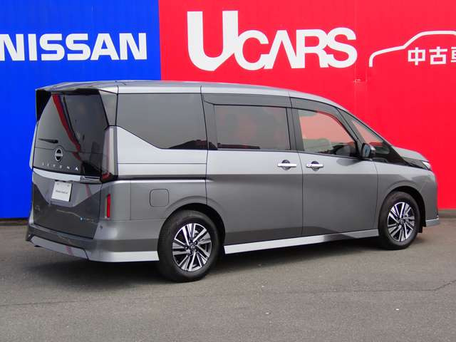 セレナ1.4 e-POWER ハイウェイスターV