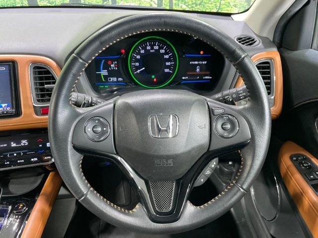 �y�����v�����X�e�A�����O�z�㎿�Ȋv���g�p���邱�ƂŁA��ɂ����������݂ƂĂ��^�]���₷���n���h���ł���