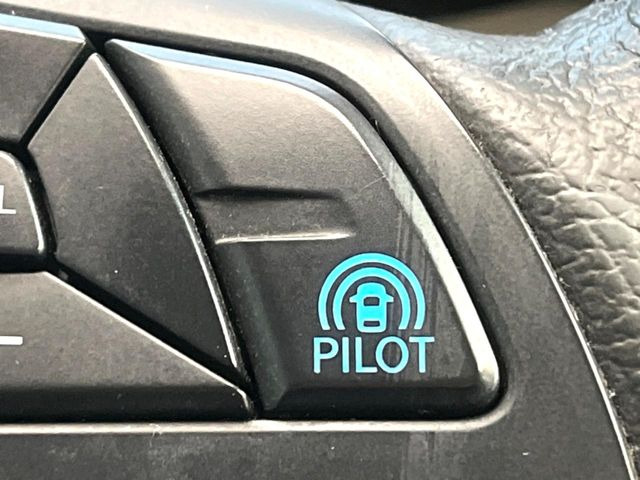 �y�v���p�C���b�g�z�������H�ł̒��������s���y��!!�a�؎��Ə��񑖍s�̃V�[���ŁA�A�N�Z���E�u���[�L�E�X�e�A�����O�������Ő��䂵�A�������^�]�̕��S���y�����Ă���܂���