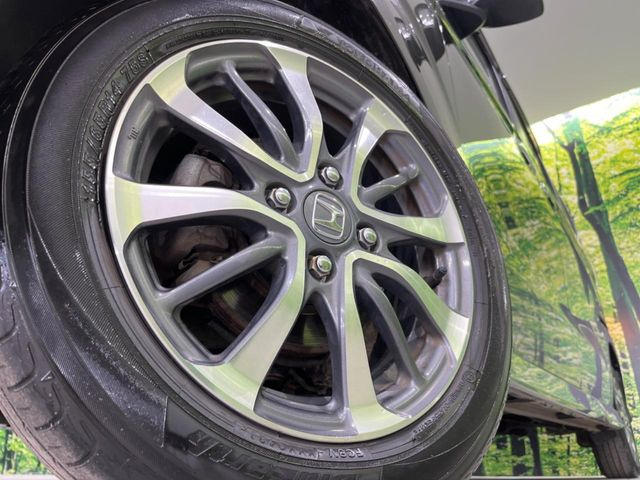 �y����14�C���`�A���~�z�C�[���z�O�ςɃ}�b�`���������A���~�z�C�[���𑕒����Ă���܂��B�e��ЊO�A���~�z�C�[����A�X�^�b�h���X�^�C�����戵�����Ă���܂��B���񂲑��k����������