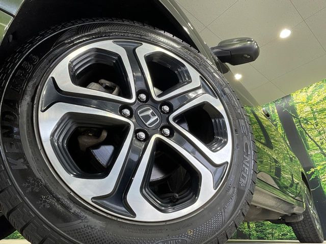 �y����17�C���`�A���~�z�C�[���z�O�ςɃ}�b�`���������A���~�z�C�[���𑕒����Ă���܂��B�e��ЊO�A���~�z�C�[����A�X�^�b�h���X�^�C�����戵�����Ă���܂��B���񂲑��k����������