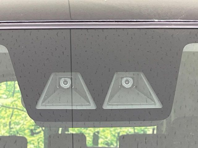 �y�X�}�[�g�A�V�X�g�z���s���ɑO���̎ԗ�����F�����A�Փ˂������Ȏ��͌x��ƃu���[�L�ŏՓˉ���Ɣ�Q�y�����A�V�X�g�B�����S�Ƀh���C�u�����y���݂��������܂��B