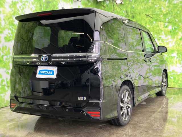 ヴォクシー1.8 ハイブリッド S-Z