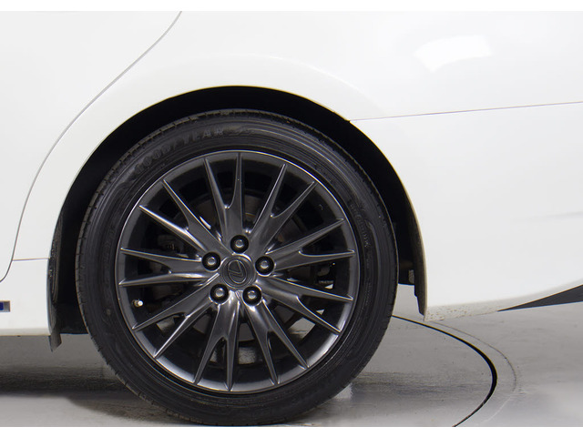 18�C���`�A���~!!�A���~�z�C�[���̕ύX���\�ł�!���q�l�̂��D�݂�1����쐬�\�ƂȂ�܂�!���ڍׂ̓X�^�b�t�܂ł��q�˂��������B