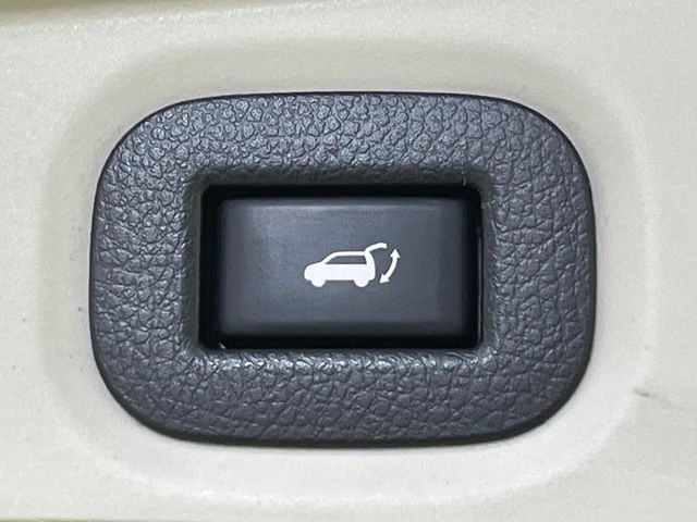 �y�p���[�o�b�N�h�A�z�X�}�[�g�L�[��^�]�Ȃ̃{�^�������������Ń��A�Q�[�g�������ŊJ���܂�!�ו��������Ă��鎞��A�����ʒu�ɂ���o�b�N�h�A��߂�ۂɕ֗��ȋ@�\�ł���