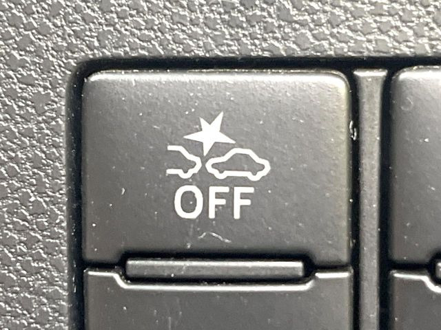 �y�X�}�[�g�A�V�X�g�z���s���ɑO���̎ԗ�����F�����A�Փ˂������Ȏ��͌x��ƃu���[�L�ŏՓˉ���Ɣ�Q�y�����A�V�X�g�B�����S�Ƀh���C�u�����y���݂��������܂��B