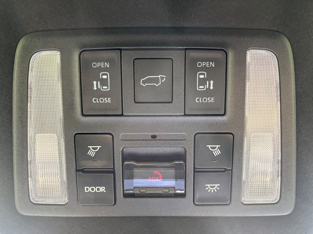 【パワーバックドア】スマートキーや運転席のボタンを押すだけでリアゲートが自動で開閉します!荷物を持っている時や、高い位置にあるバックドアを閉める際に便利な機能です♪