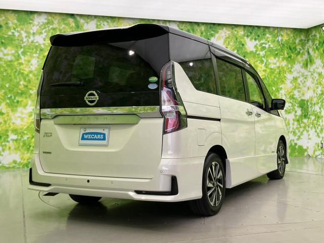 セレナ2.0 ハイウェイスターV