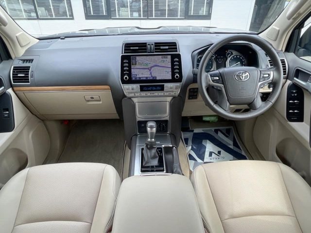 グループ総在庫数約30,000台!!全国の系列店からメーカー・車種問わずご紹介出来るので、あなたにピッタリのお車が見つかるはずです♪まずはお問い合わせ下さい☆