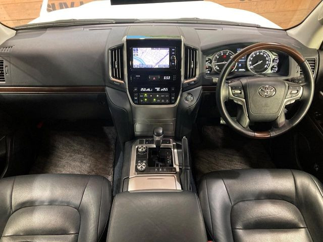 グループ総在庫数約30,000台!!全国の系列店からメーカー・車種問わずご紹介出来るので、あなたにピッタリのお車が見つかるはずです♪まずはお問い合わせ下さい☆