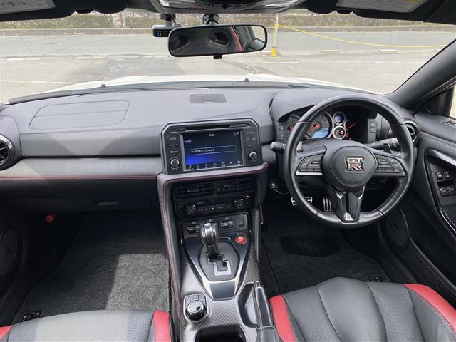 GT-R3.8 ブラックエディション 4WD